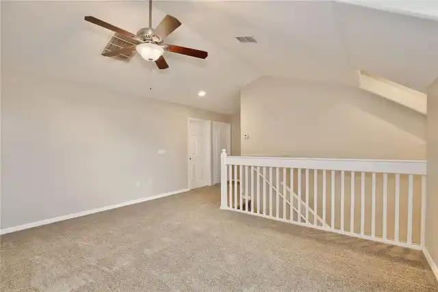 Listing Photo 14