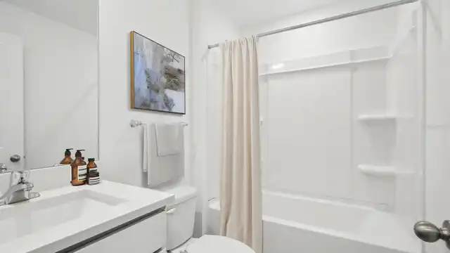 Listing Photo 12