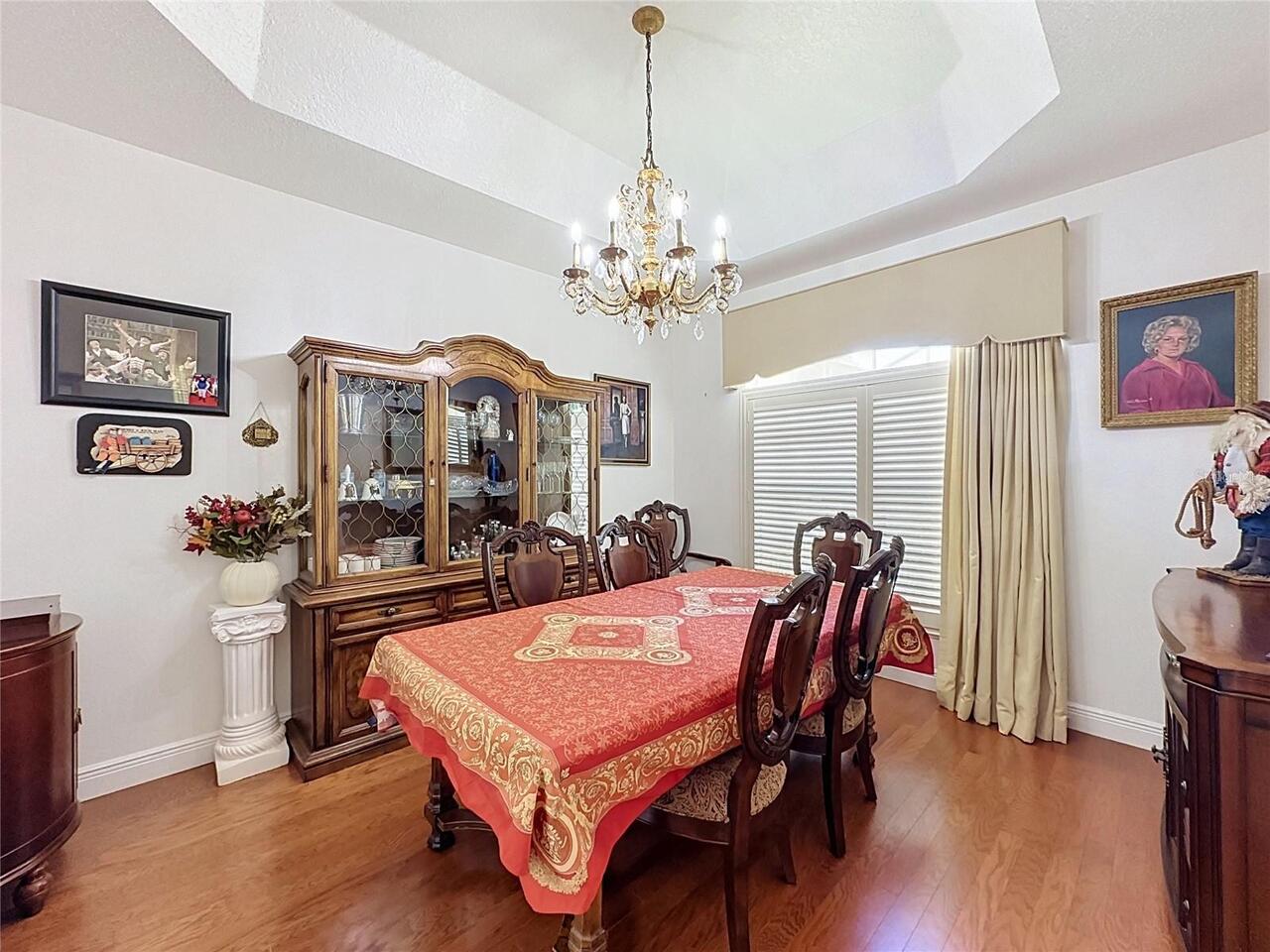 Listing Photo 11