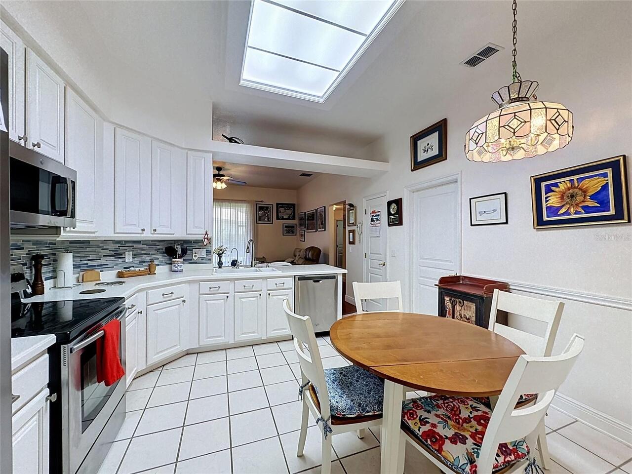 Listing Photo 16