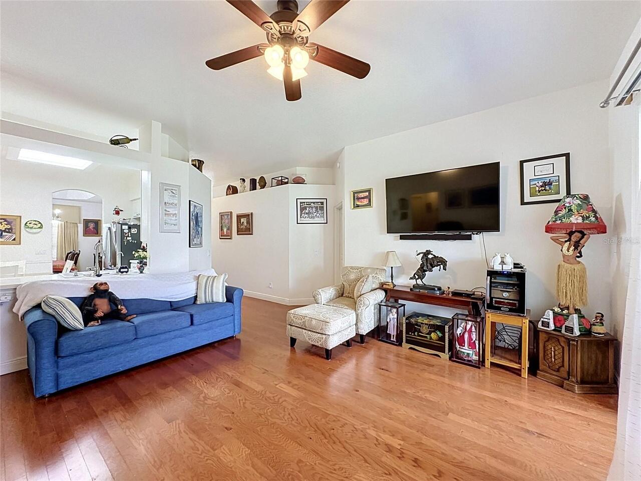 Listing Photo 17