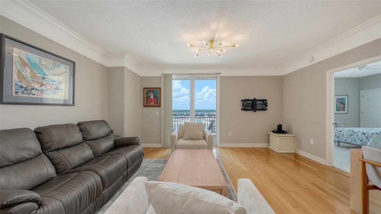 Listing Photo 7