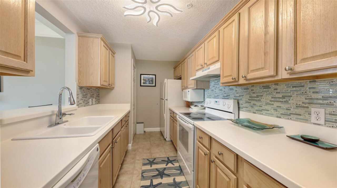 Listing Photo 16