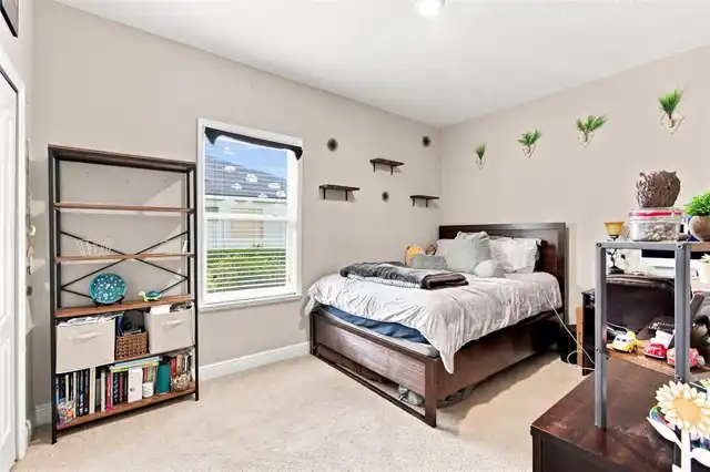 Listing Photo 34