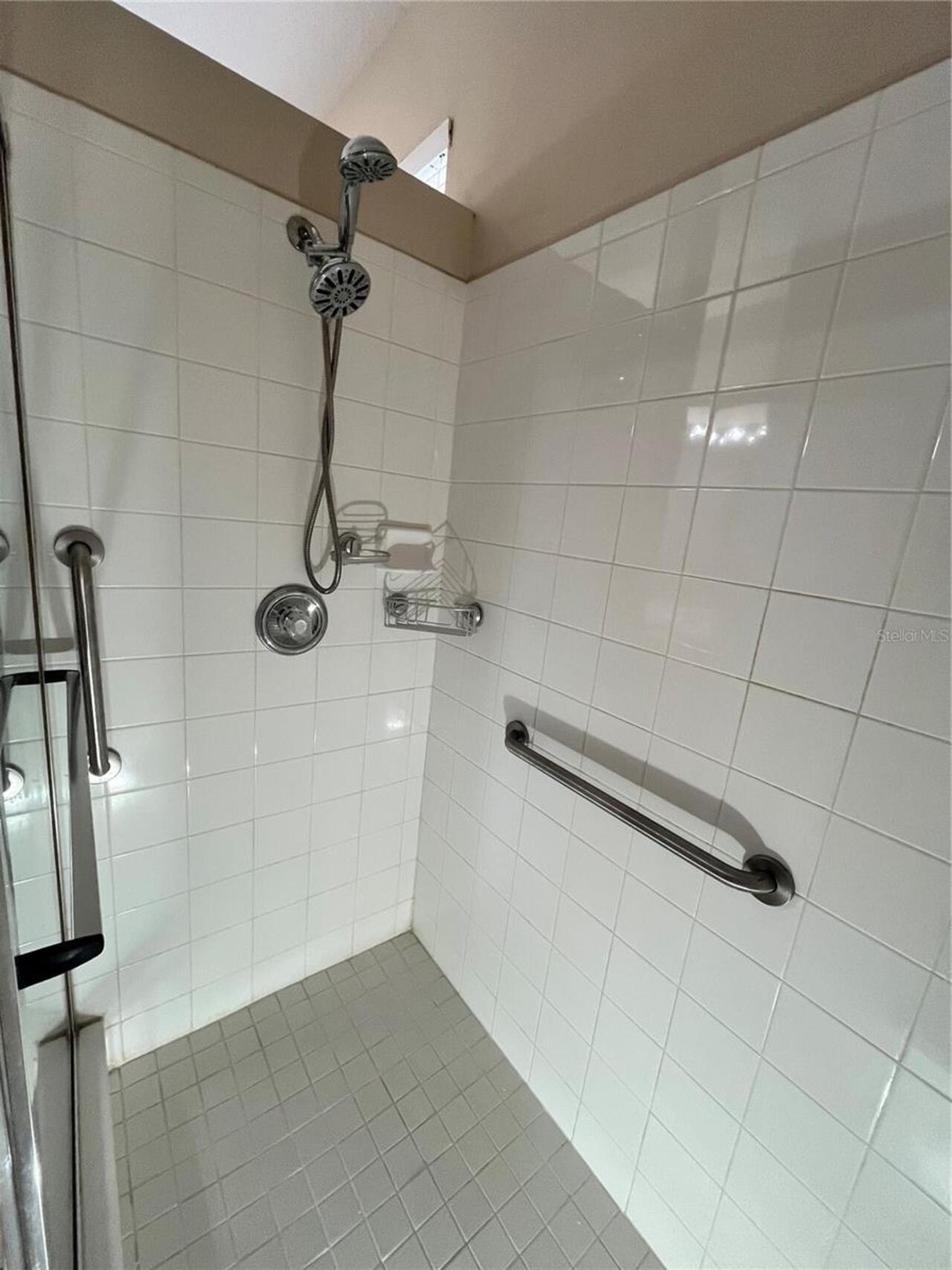 Listing Photo 14