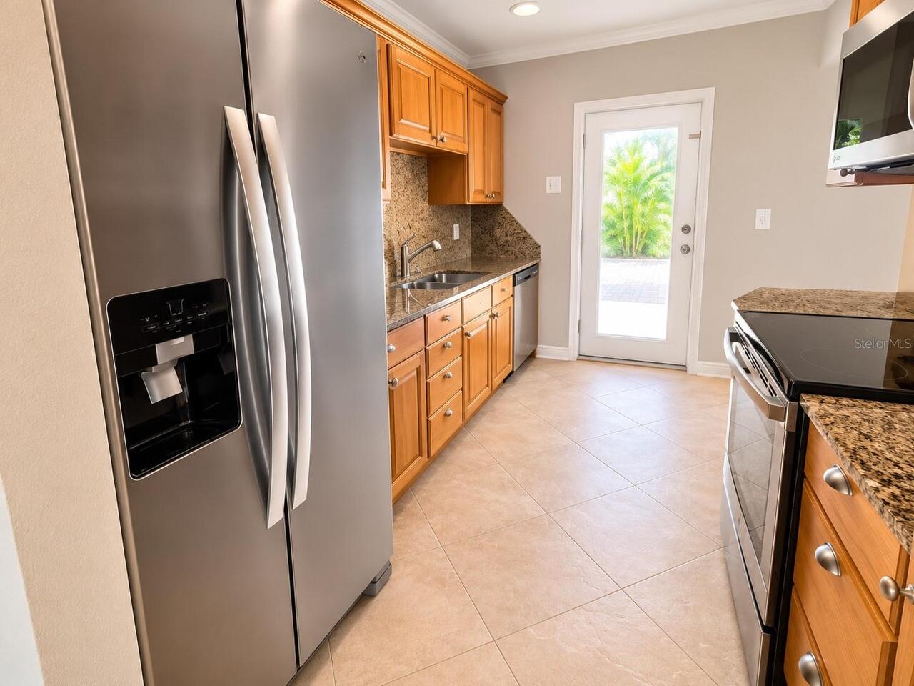 Listing Photo 11