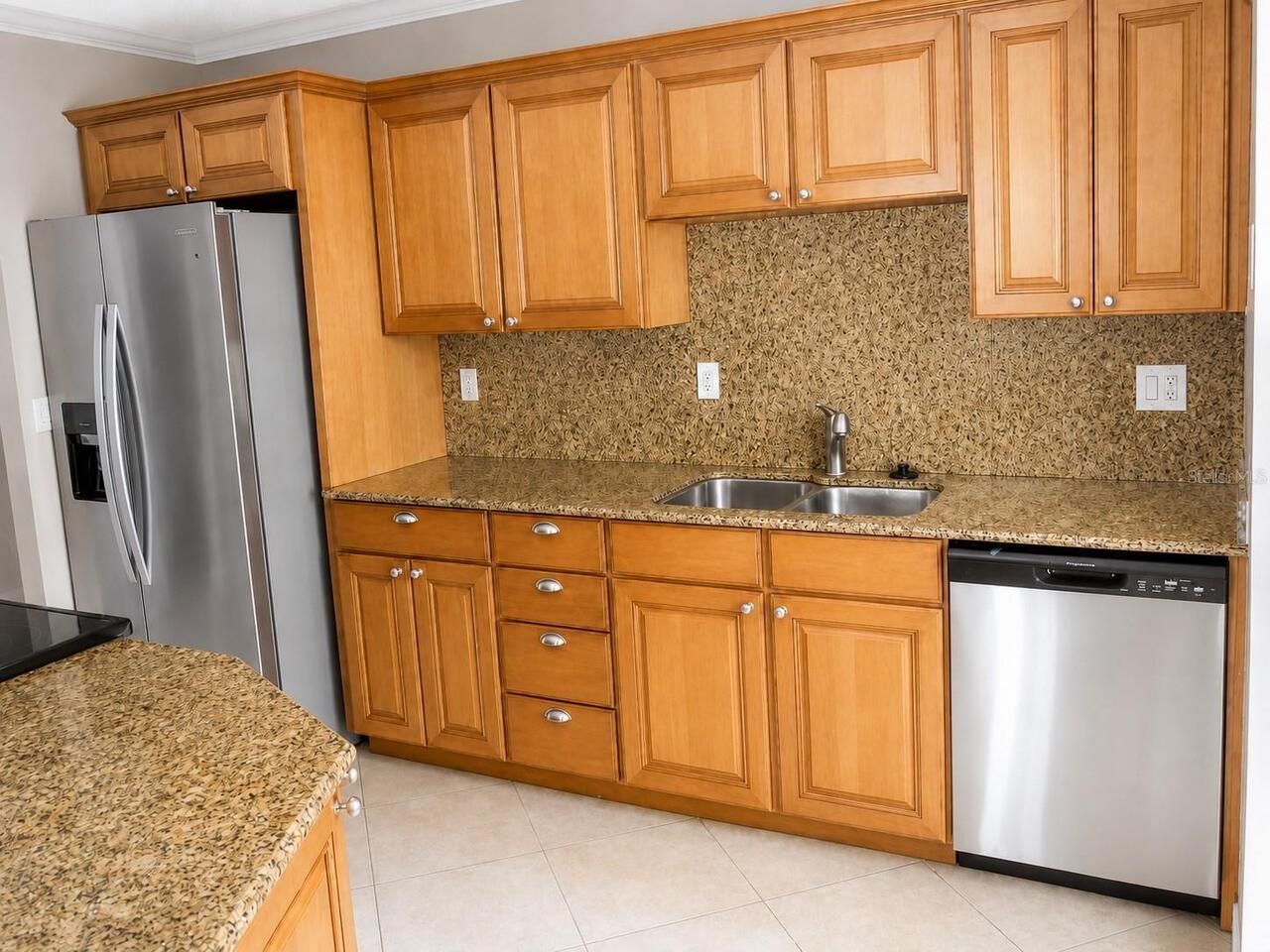 Listing Photo 12