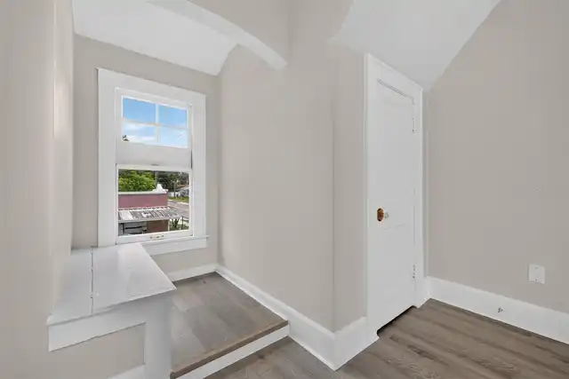 Listing Photo 29