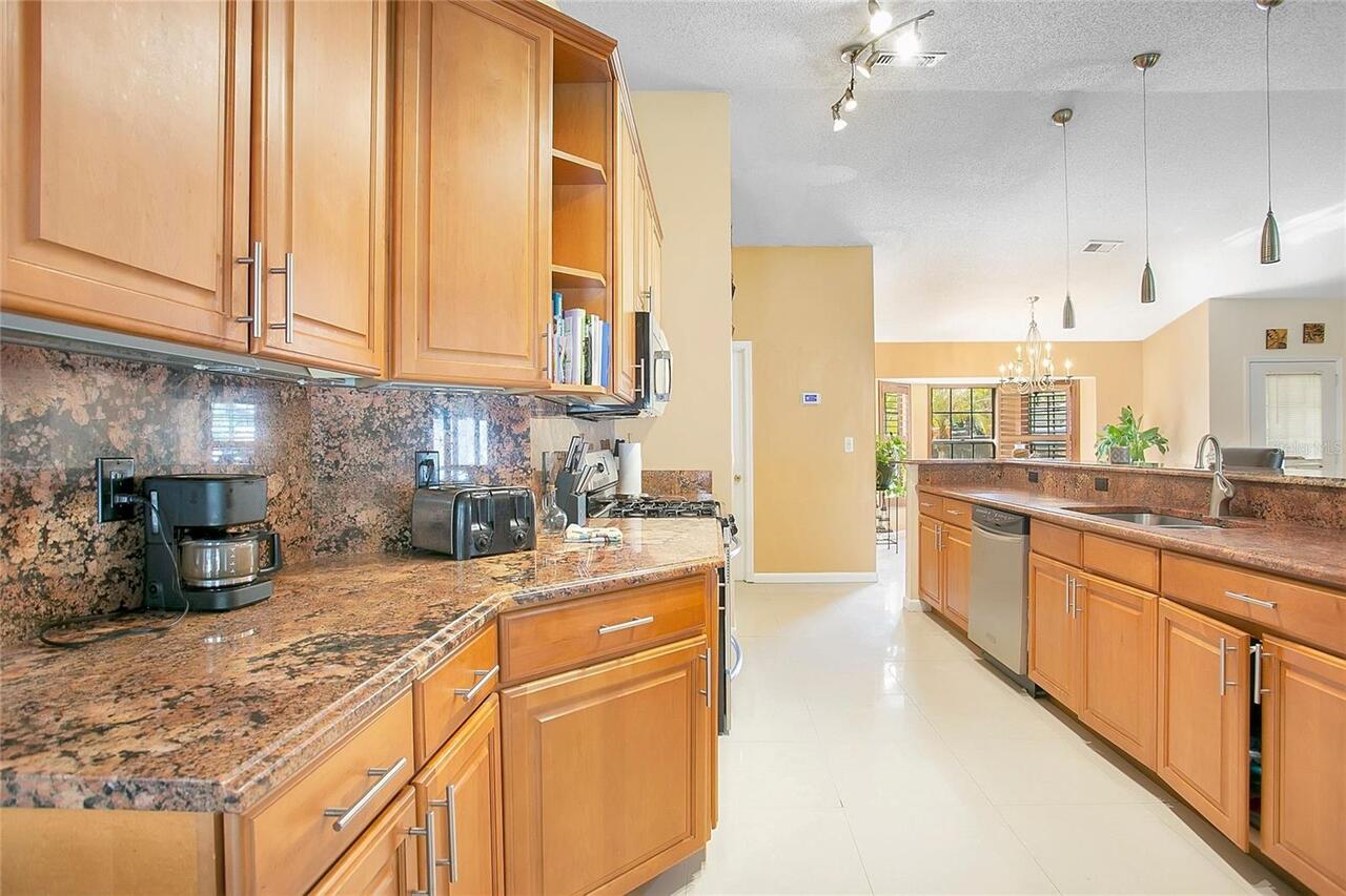 Listing Photo 9