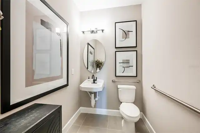Listing Photo 12