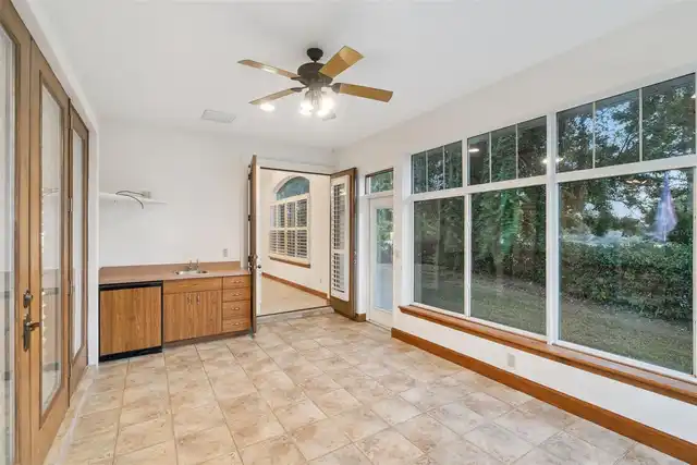 Listing Photo 22