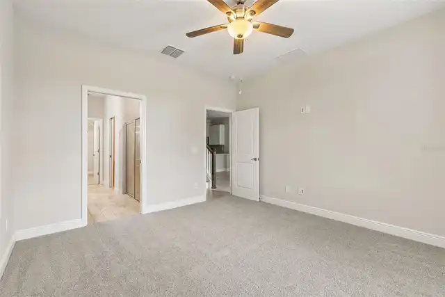 Listing Photo 9