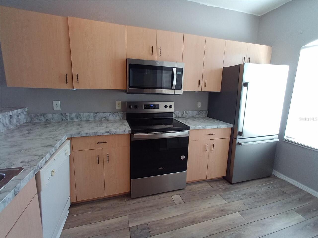 Listing Photo 7