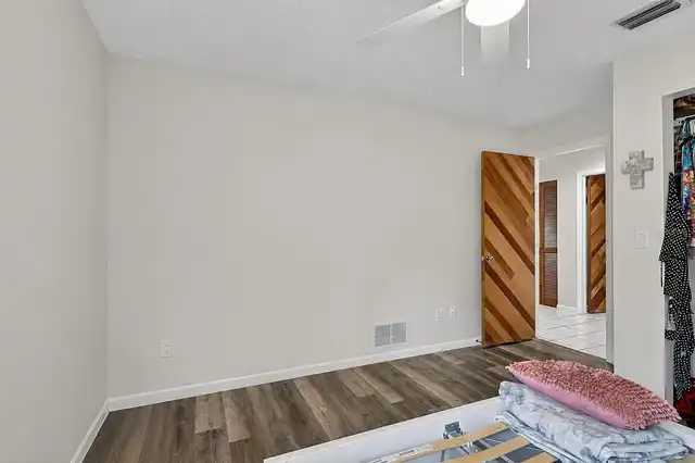 Listing Photo 43