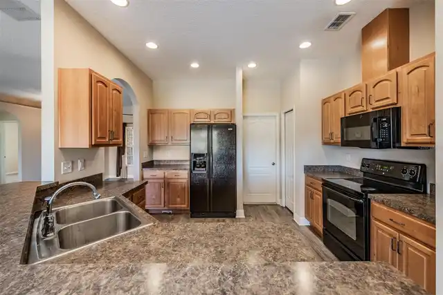 Listing Photo 19