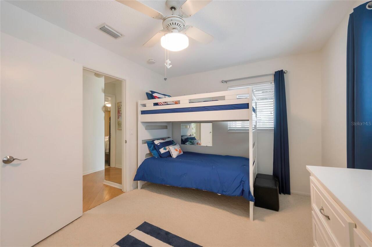 Listing Photo 32