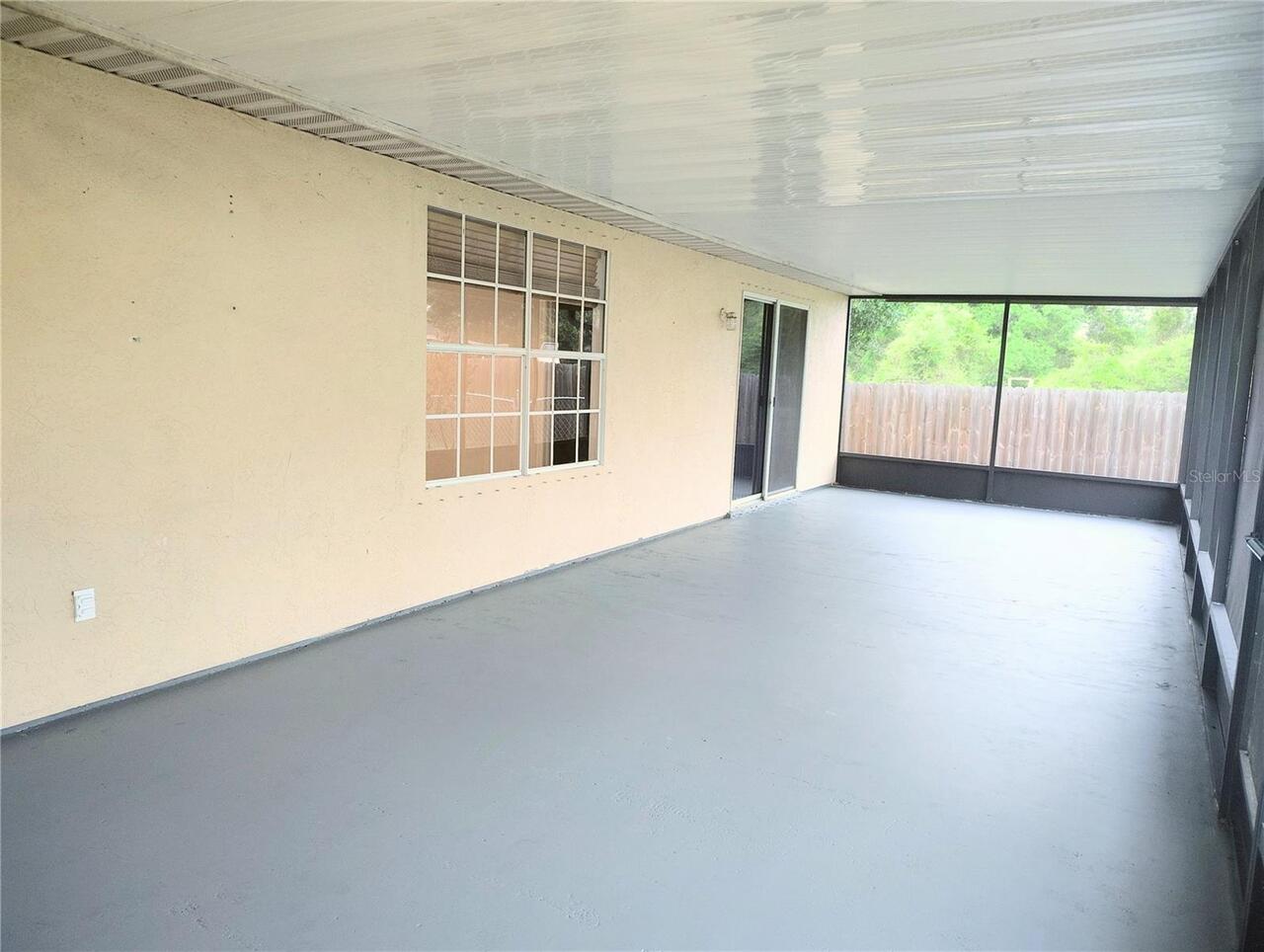 Listing Photo 8
