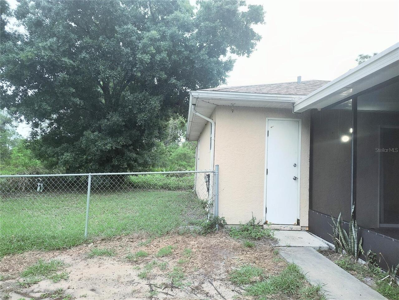 Listing Photo 10