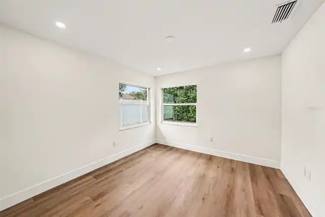 Listing Photo 38