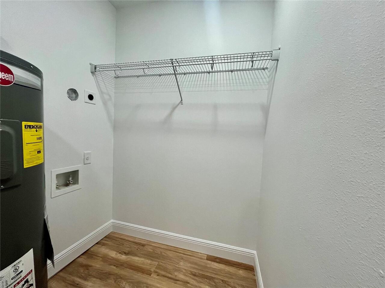 Listing Photo 9