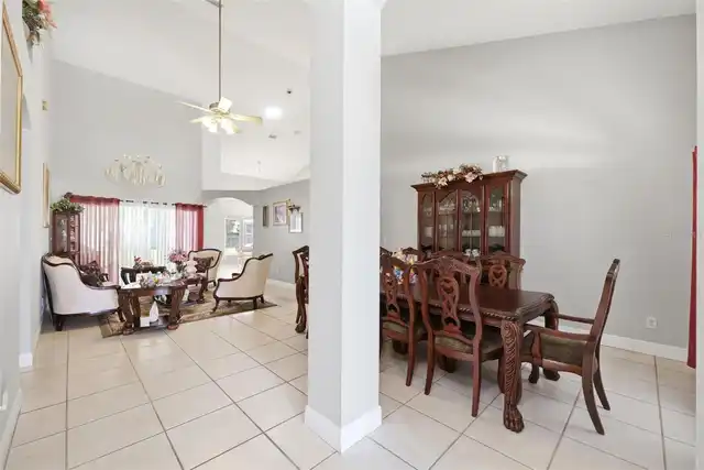 Listing Photo 8