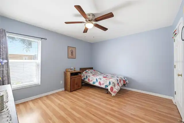 Listing Photo 25