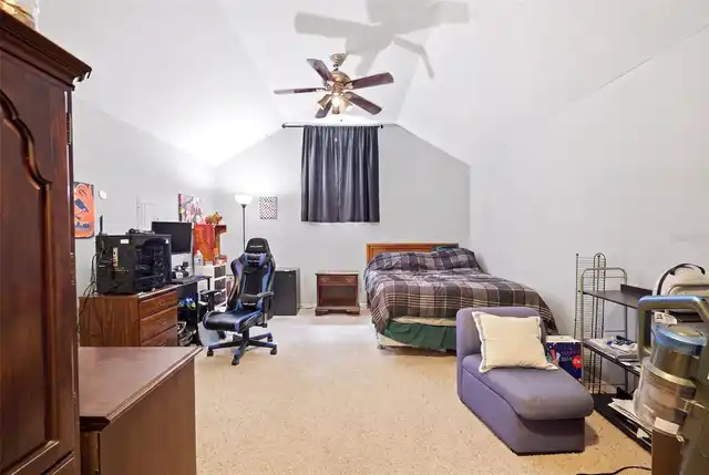 Listing Photo 37