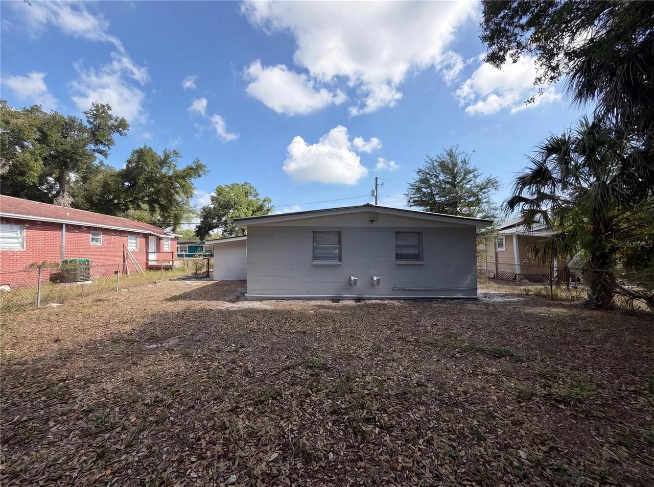 Listing Photo 8