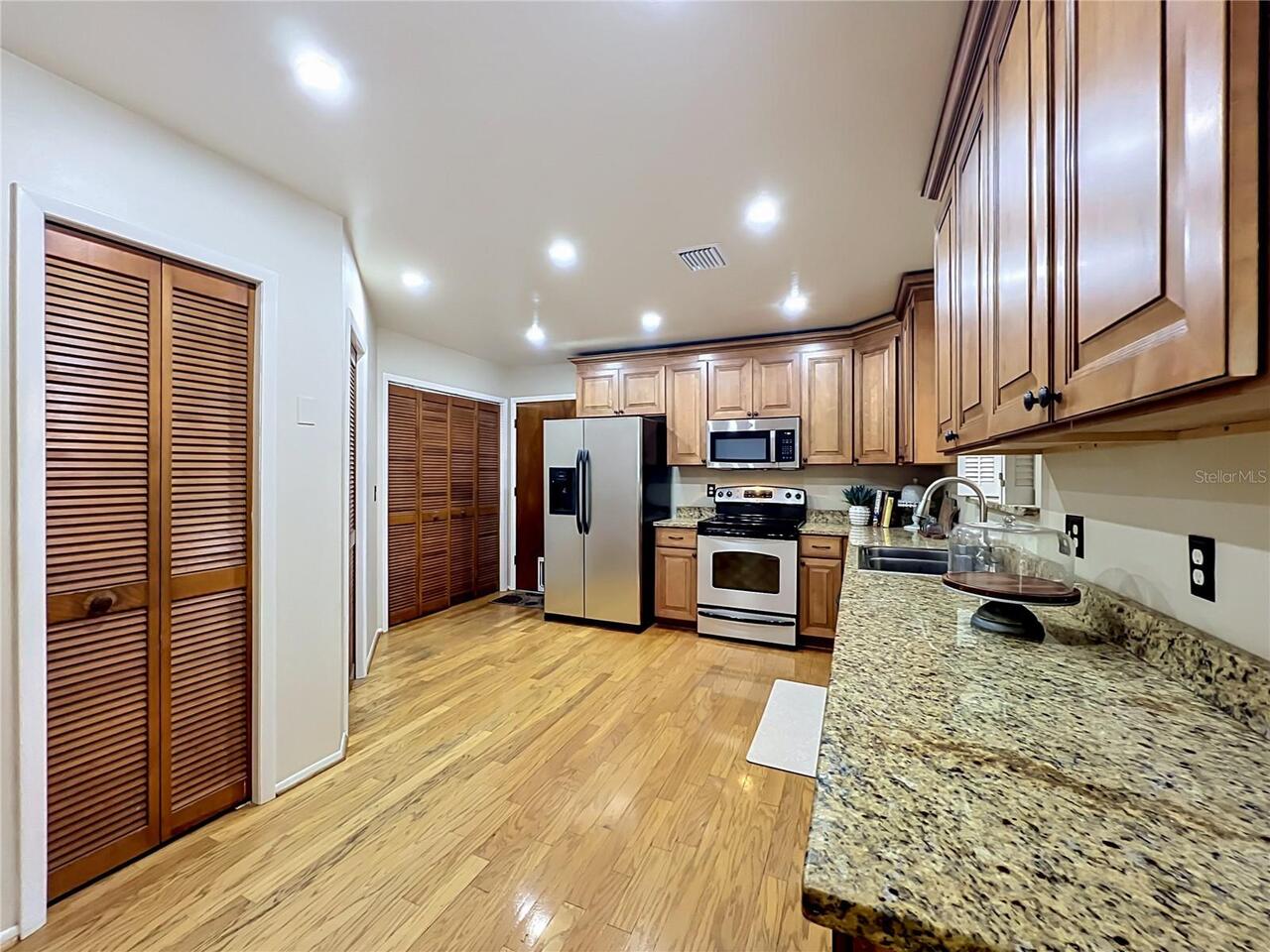 Listing Photo 21