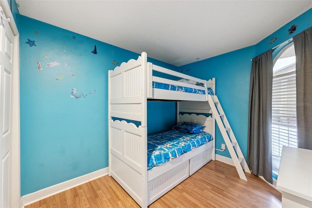 Listing Photo 9