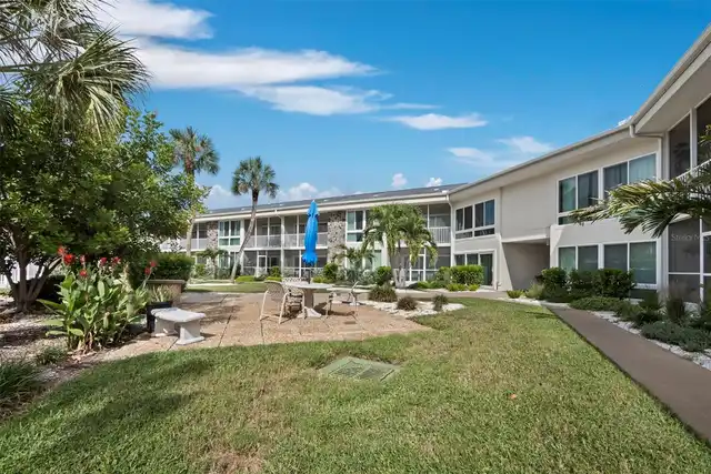 Listing Photo 20