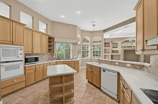 Listing Photo 19