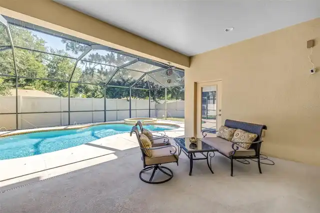 Listing Photo 18
