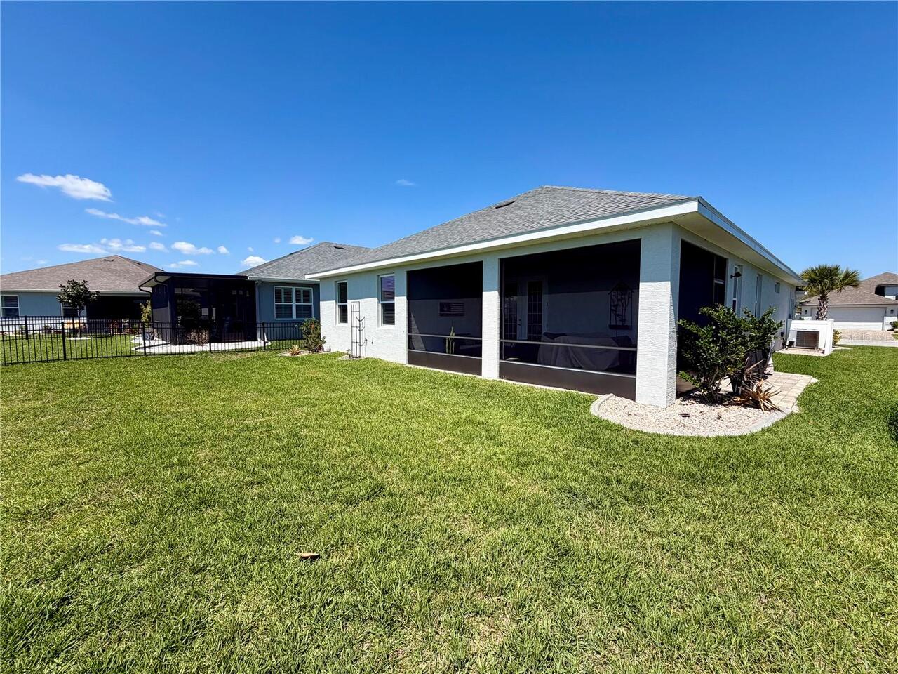 Listing Photo 8
