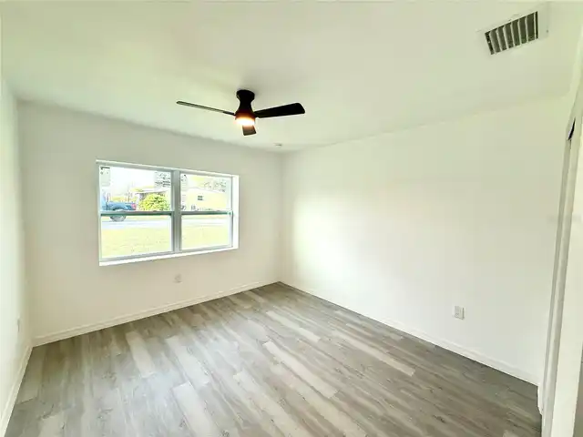 Listing Photo 20