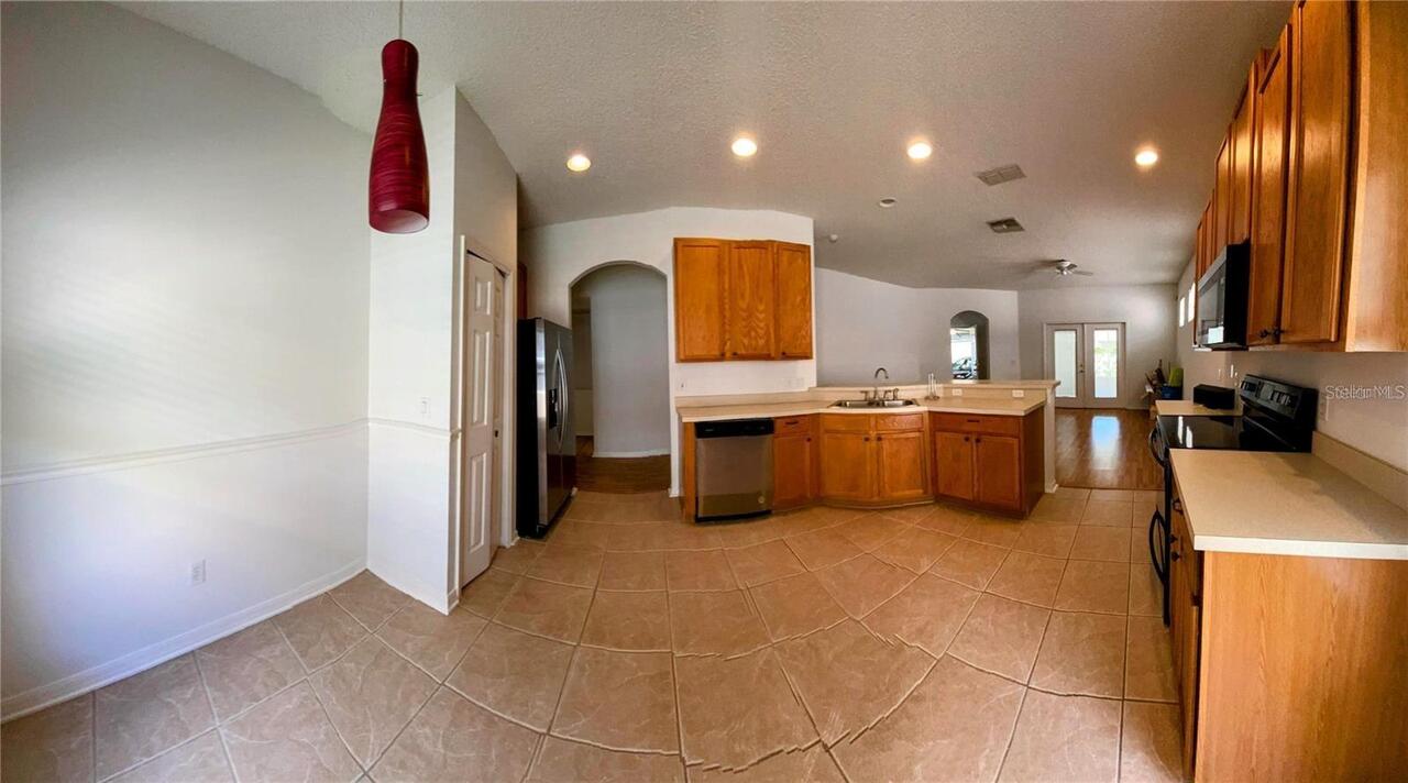 Listing Photo 9