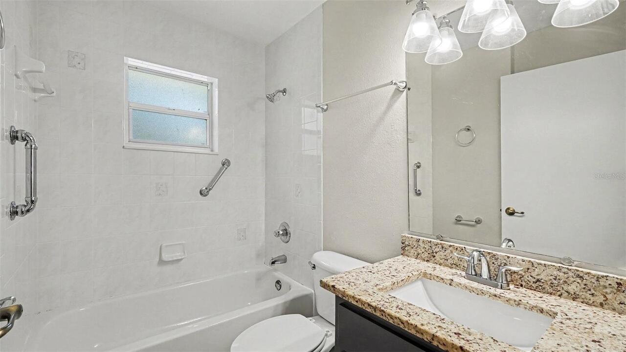 Listing Photo 14