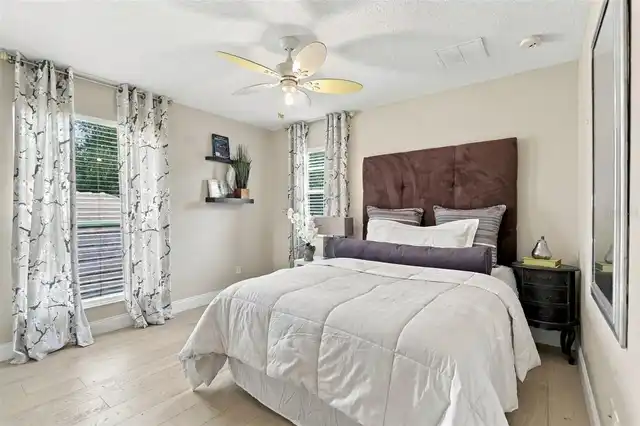 Listing Photo 33