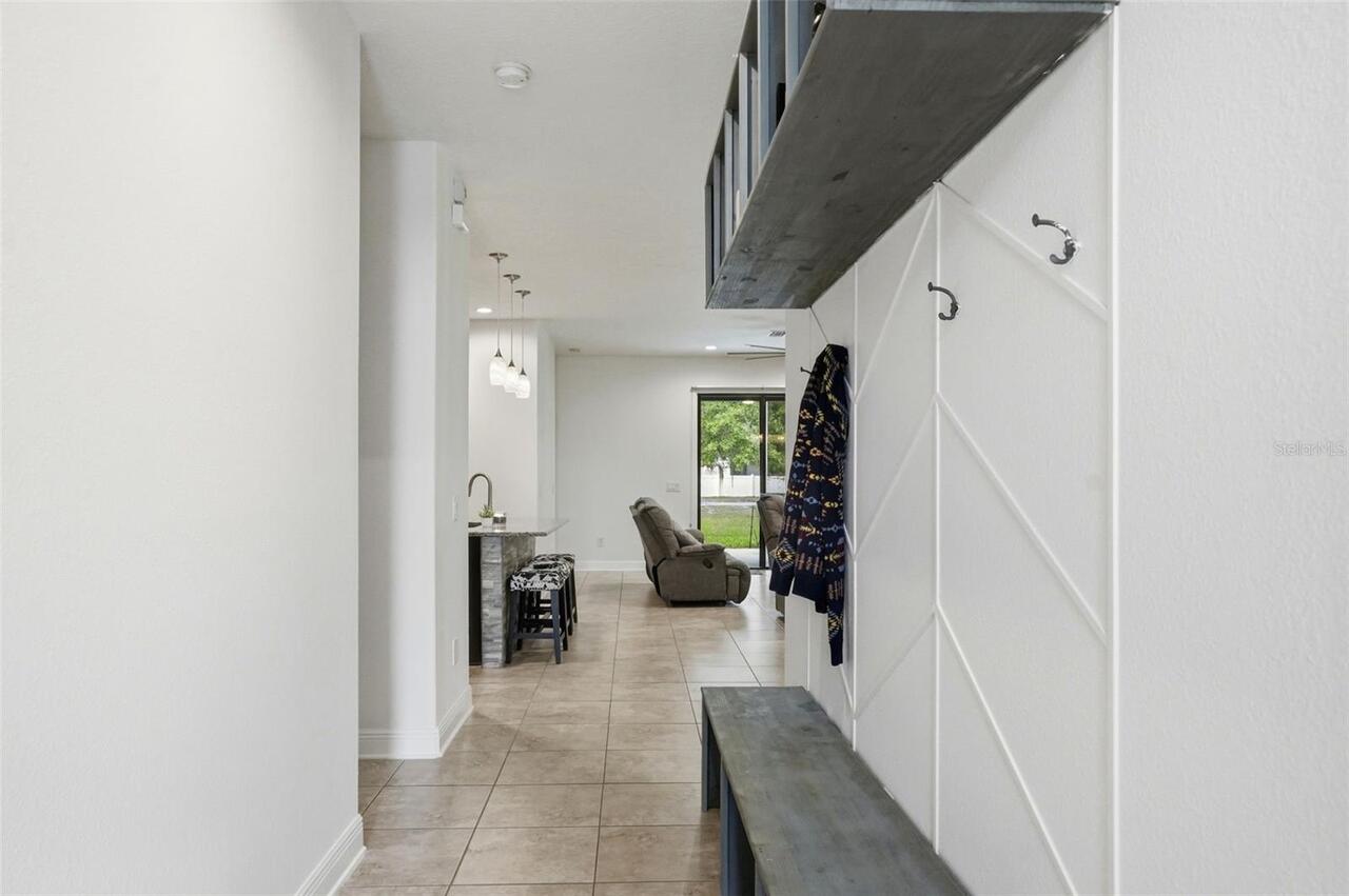 Listing Photo 9