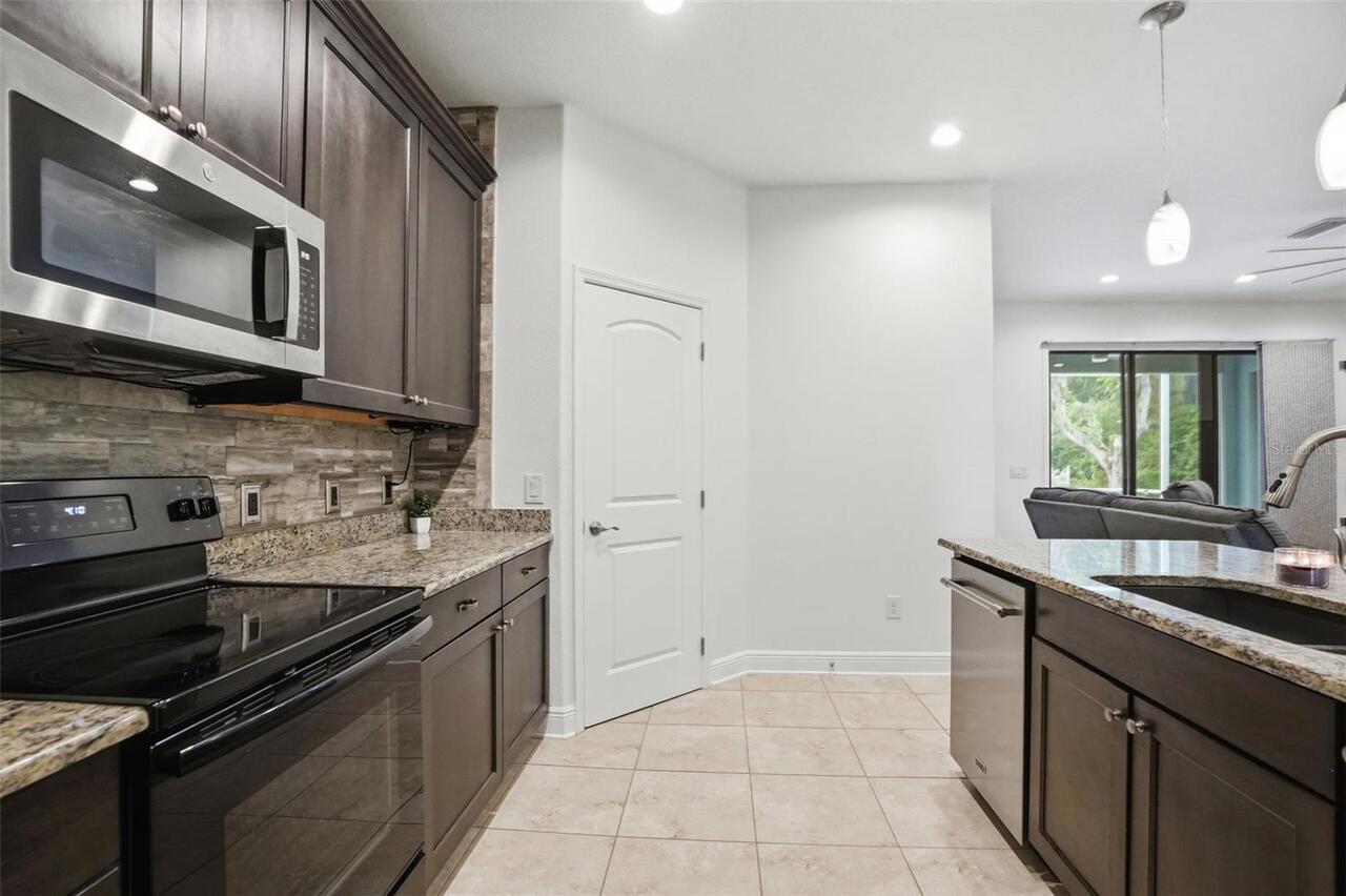 Listing Photo 16