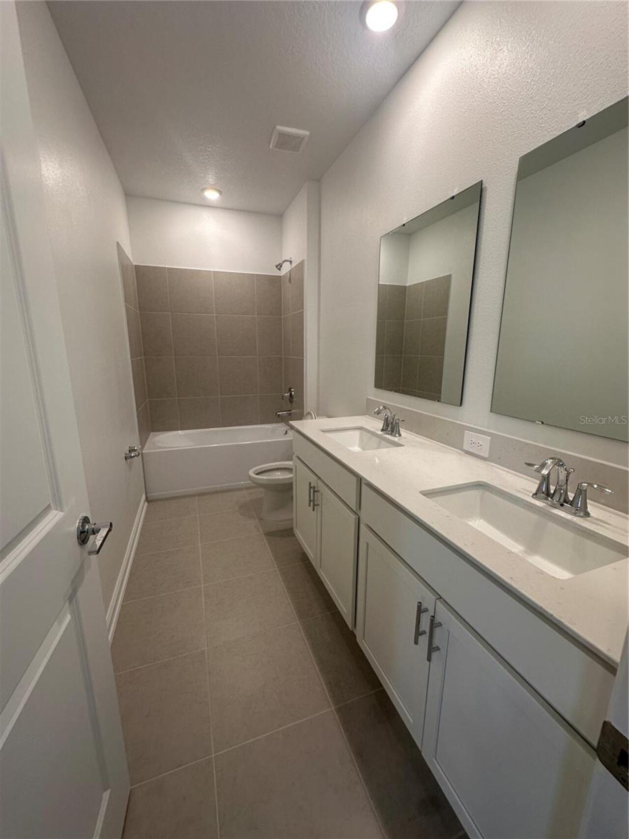 Listing Photo 38