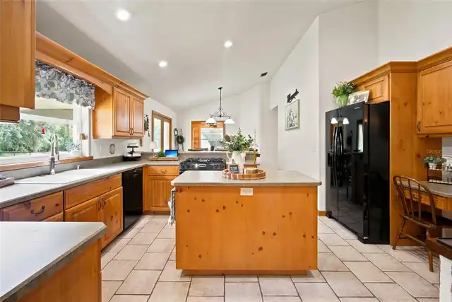 Listing Photo 52