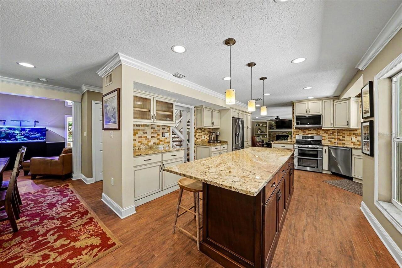 Listing Photo 16