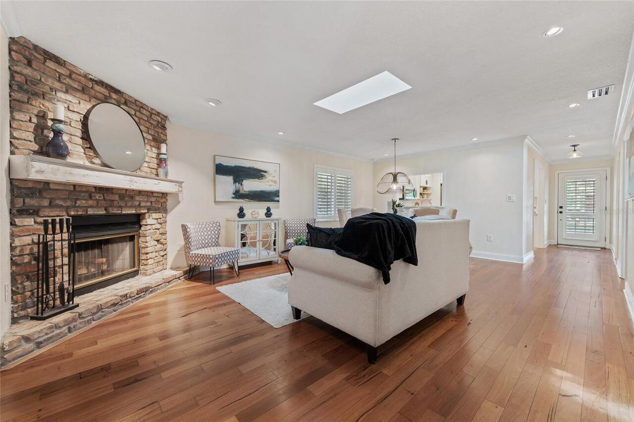 Listing Photo 11