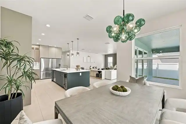 Listing Photo 16
