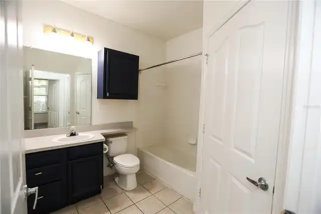 Listing Photo 12