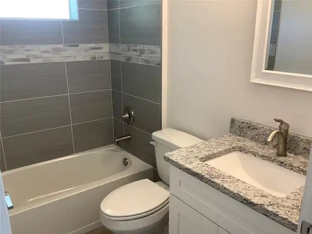 Listing Photo 9