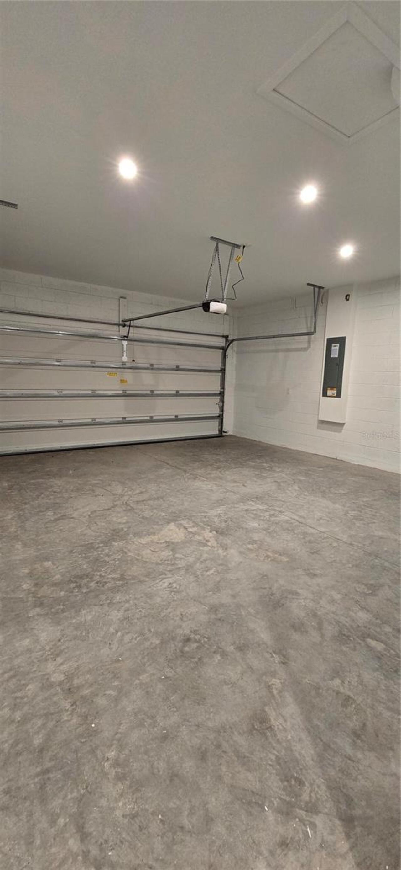 Listing Photo 10