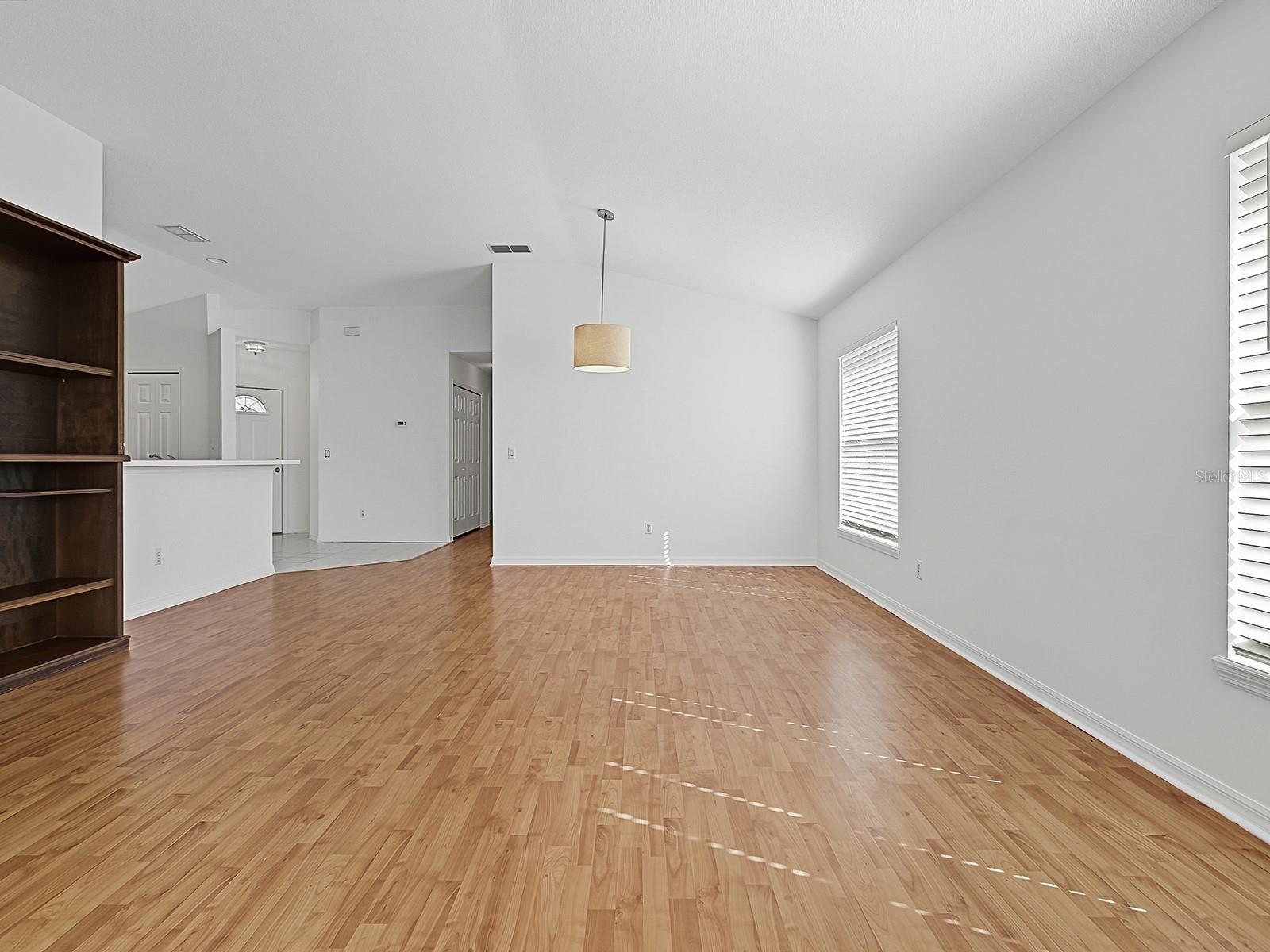 Listing Photo 16