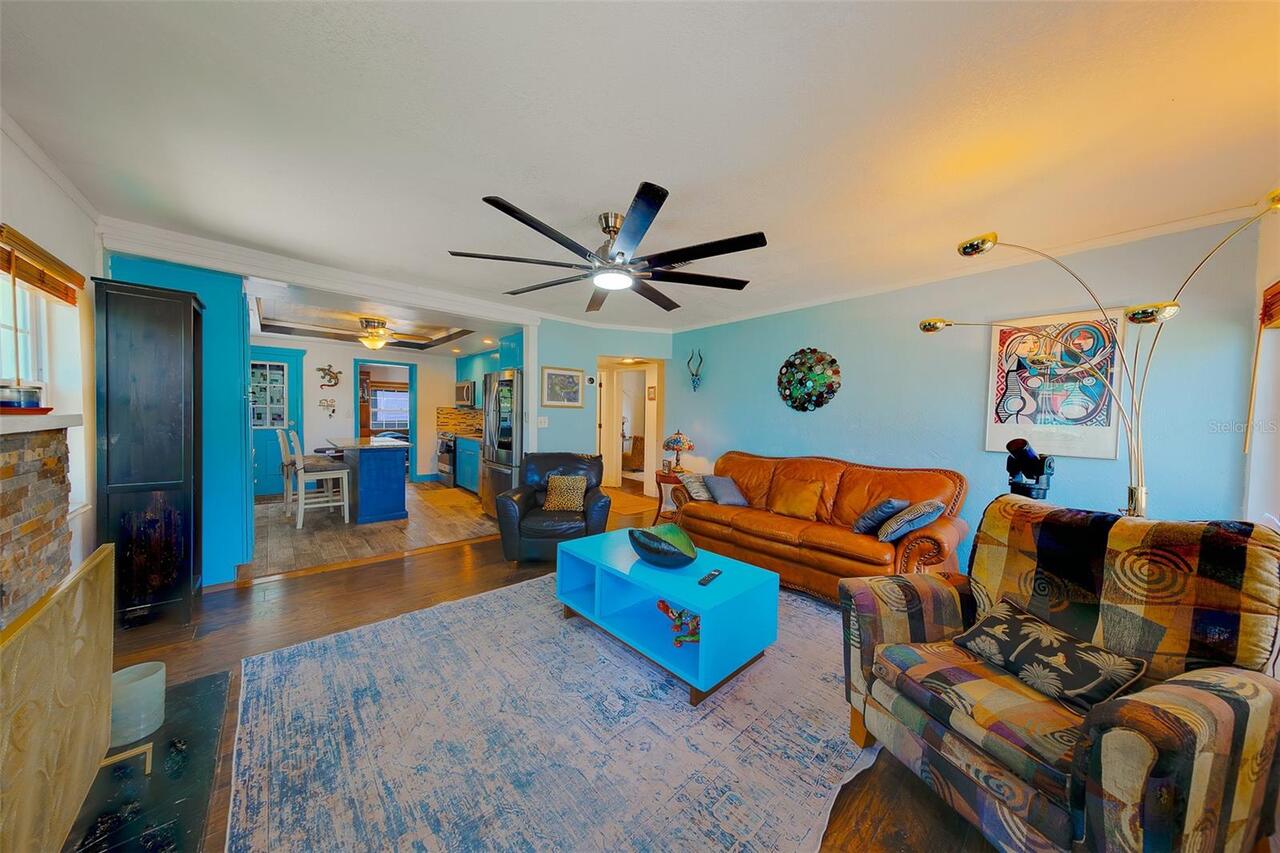 Listing Photo 8